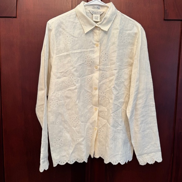 Uniform John Paul Richard 100% Linen Off-White eyelet design Size Large - Picture 1 of 8